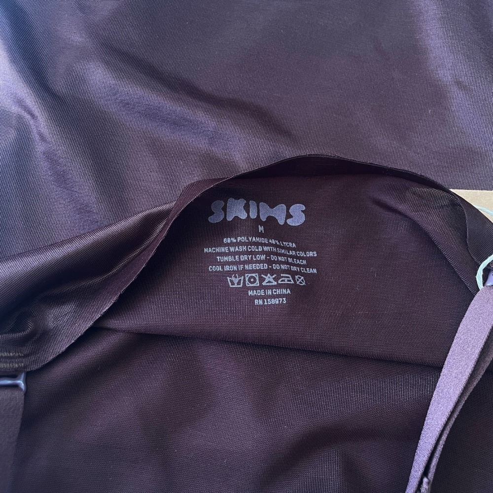 NWT Skims Barely There Shapewear Bodysuit Cocoa Brown Thong Size Medium - Picture 4 of 10